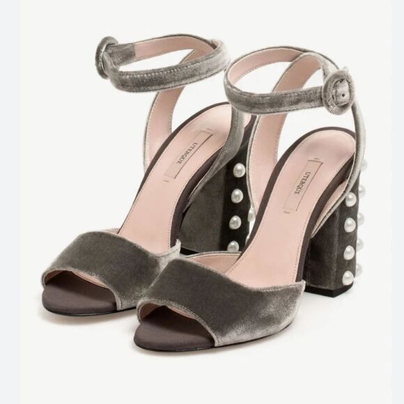 Uterque Gray Velvet Pearl Edgy Feminine Summer Wedding Chic Block Heels Size 37 - Picture 1 of 8